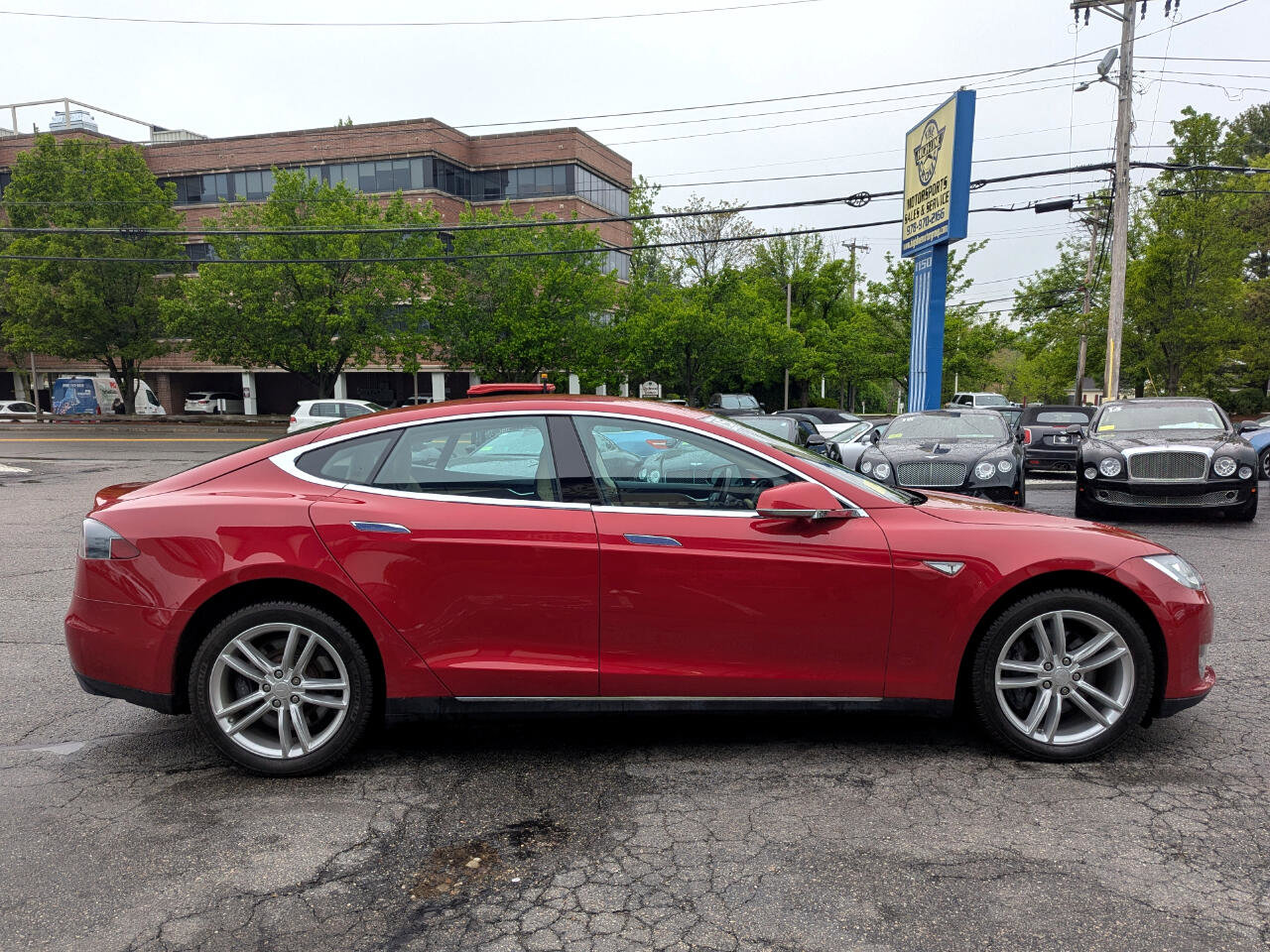 Used 2015 Tesla Model S AWD image 6