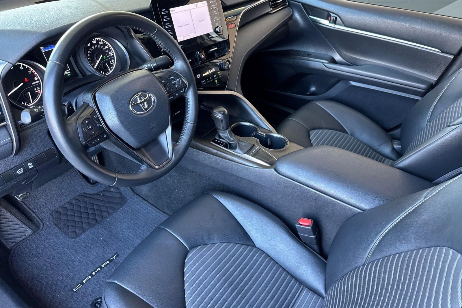 Certified 2023 Toyota Camry SE w/ Convenience Package image 4