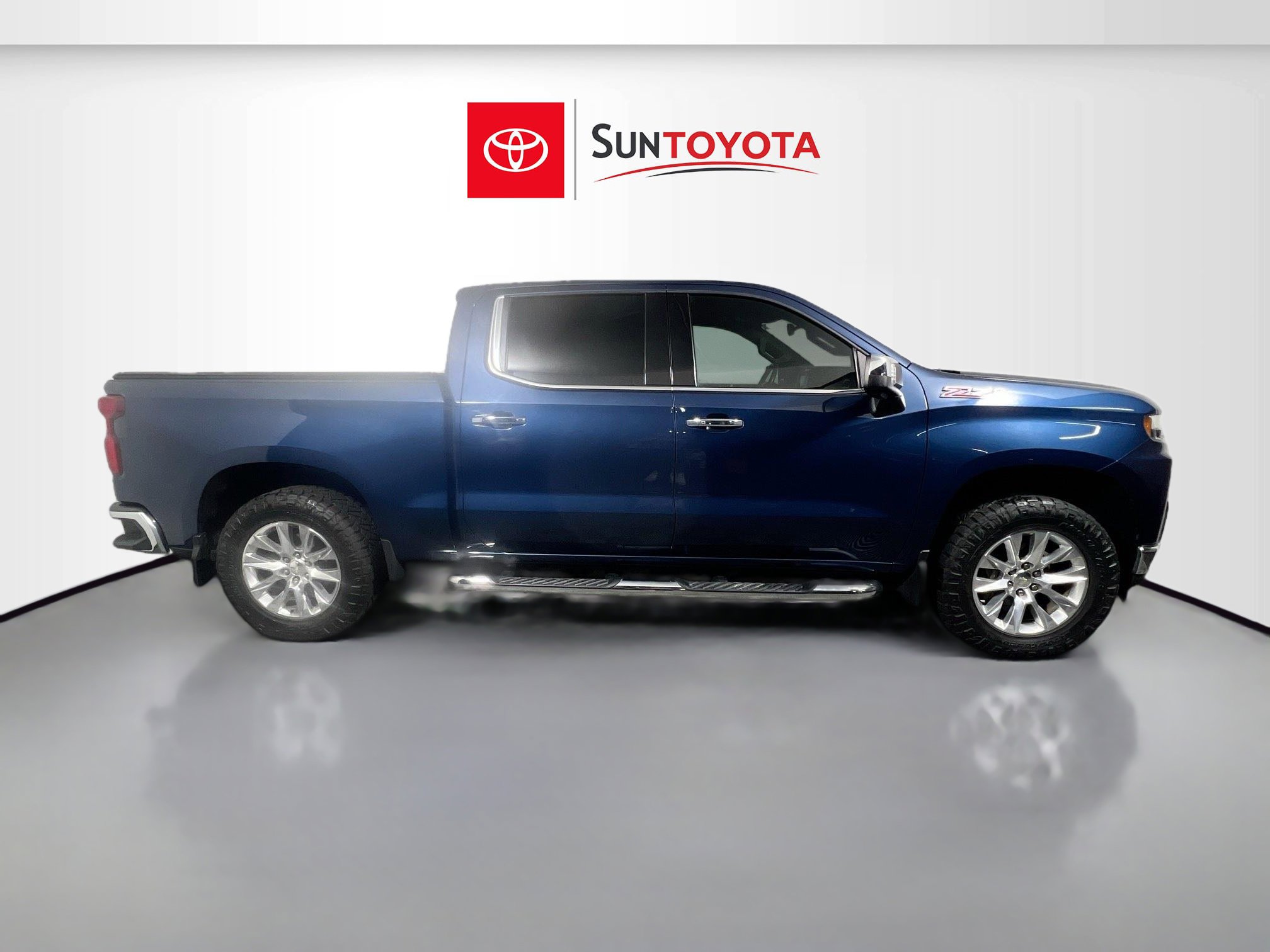 Used 2019 Chevrolet Silverado 1500 LTZ w/ LTZ Plus Package AWD/4WD image 2