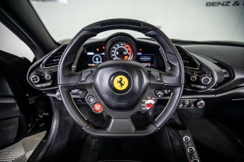 Used 2017 Ferrari 488 GTB RWD image 47