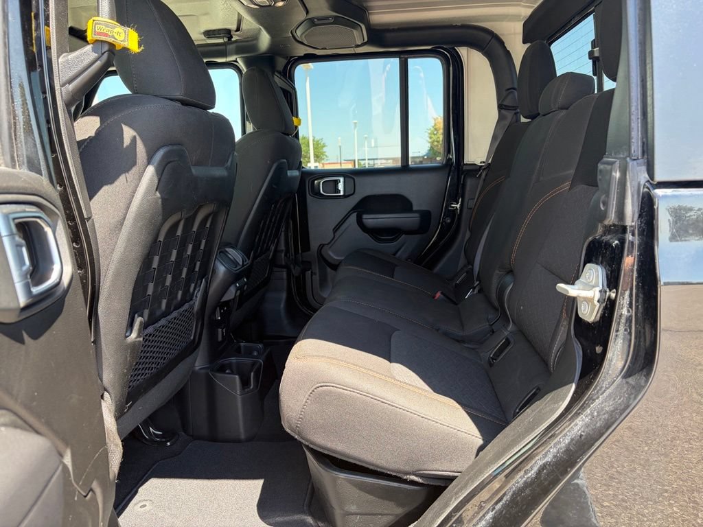 Used 2023 Jeep Gladiator Mojave w/ Cold Weather Group AWD/4WD image 17