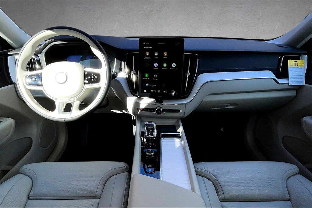 New 2026 Volvo XC60 B5 Ultra w/ Protection Package Premier image 5