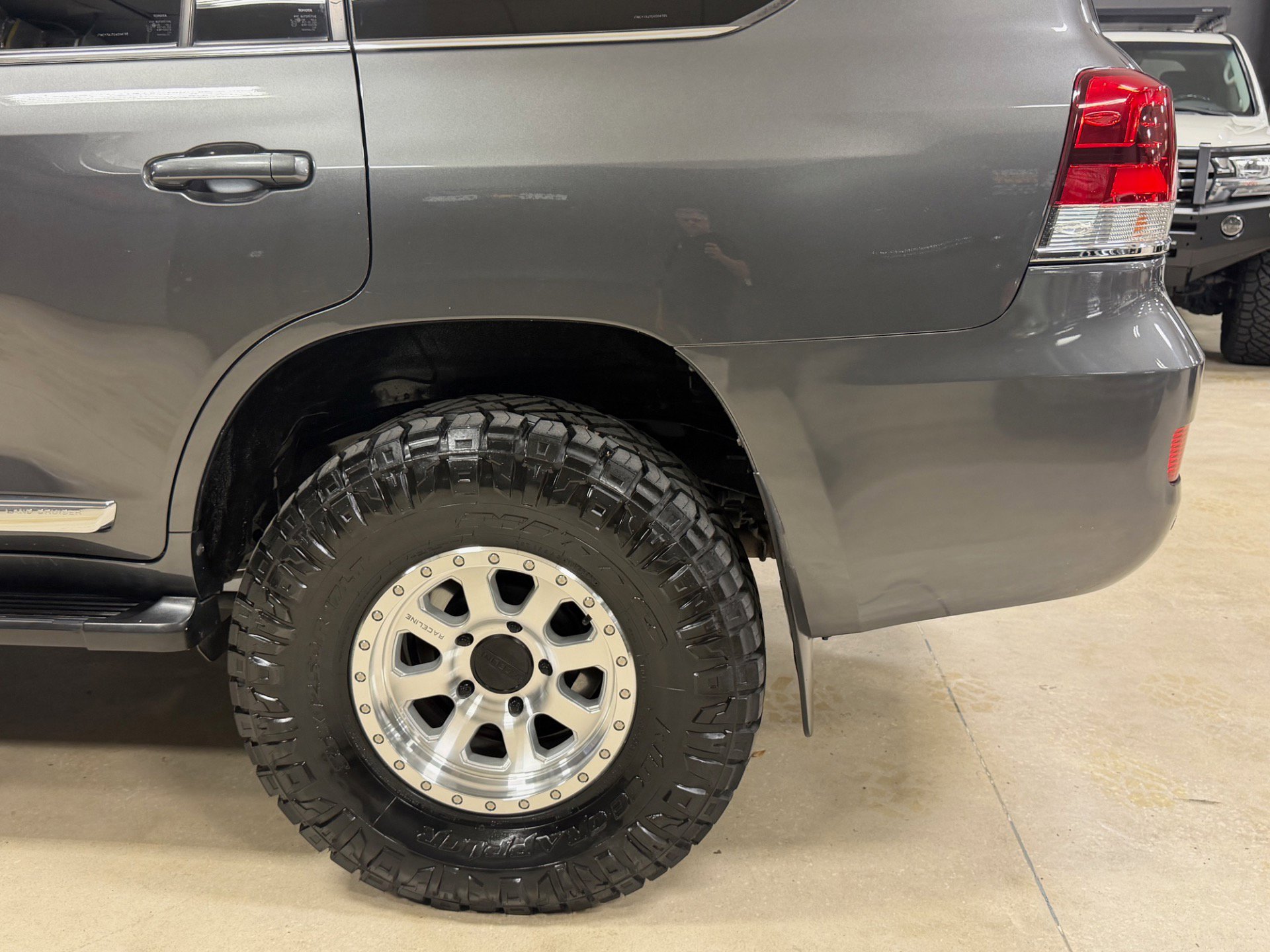 Used 2016 Toyota Land Cruiser AWD/4WD image 17