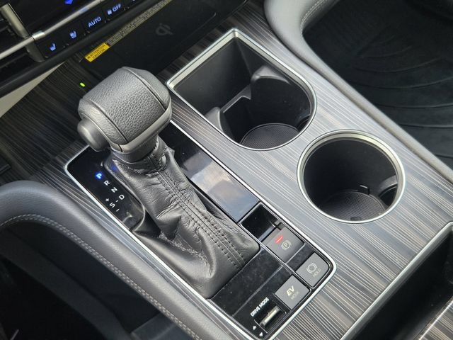 Certified 2021 Toyota Sienna Limited FWD image 19