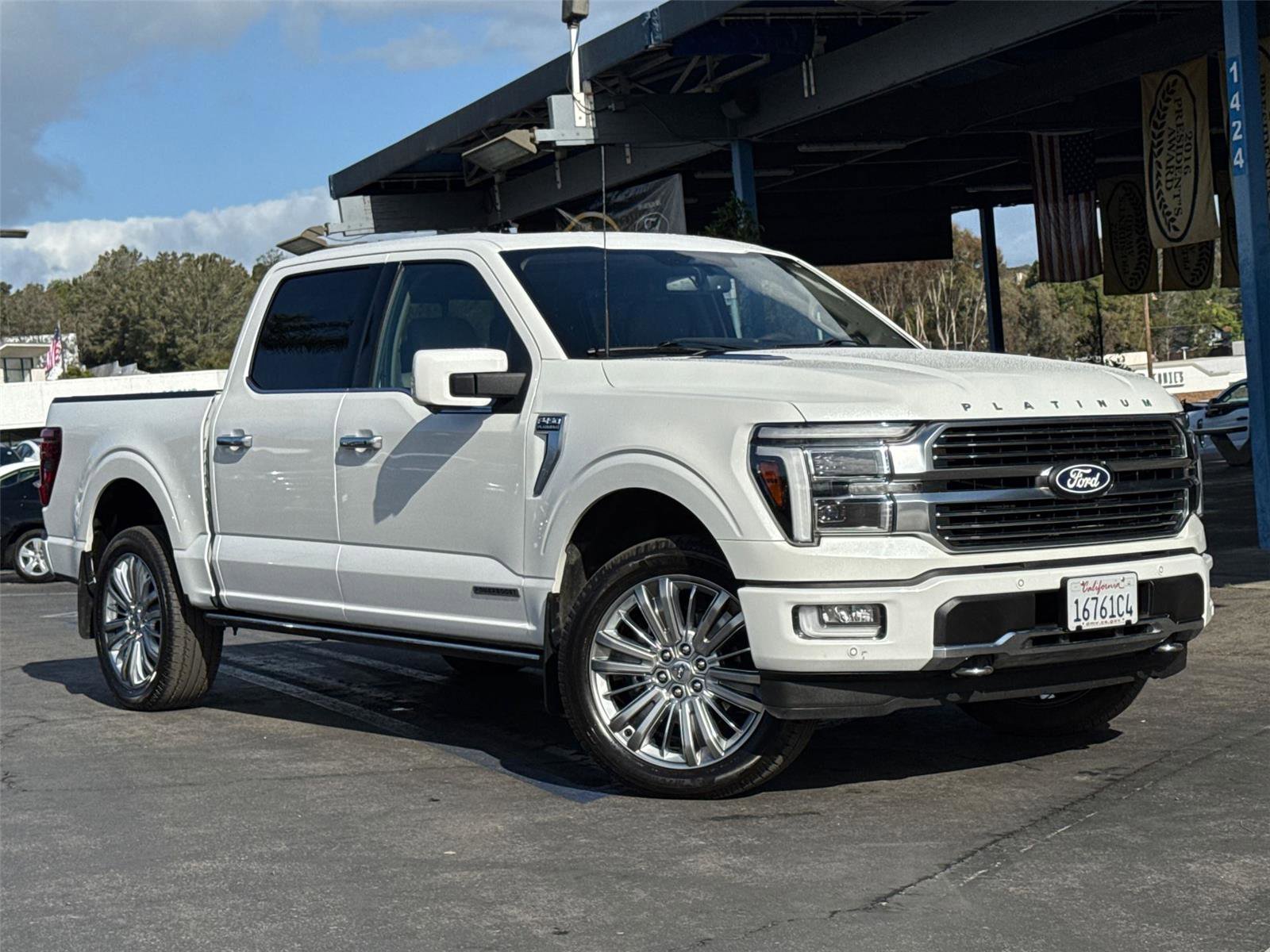 Used 2024 Ford F150 Platinum w/ Equipment Group 703A Plus AWD/4WD image 2