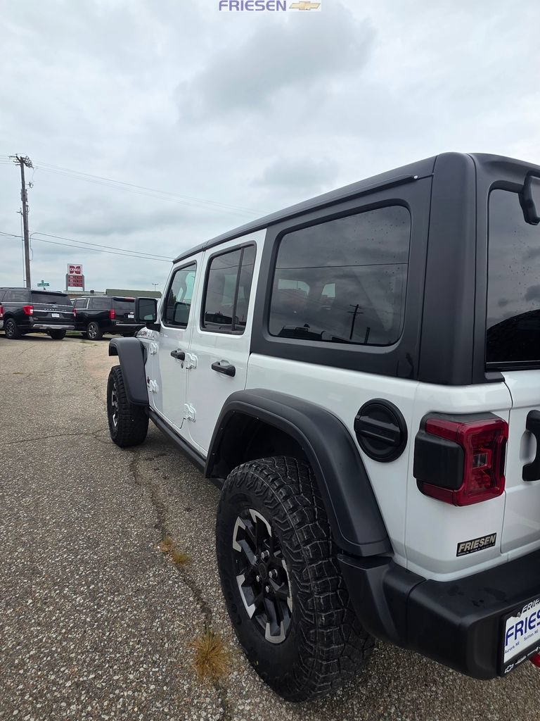 Used 2025 Jeep Wrangler Unlimited Rubicon AWD/4WD image 9