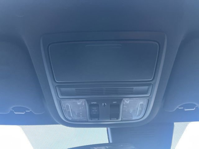 Used 2018 Honda Accord Sport image 25