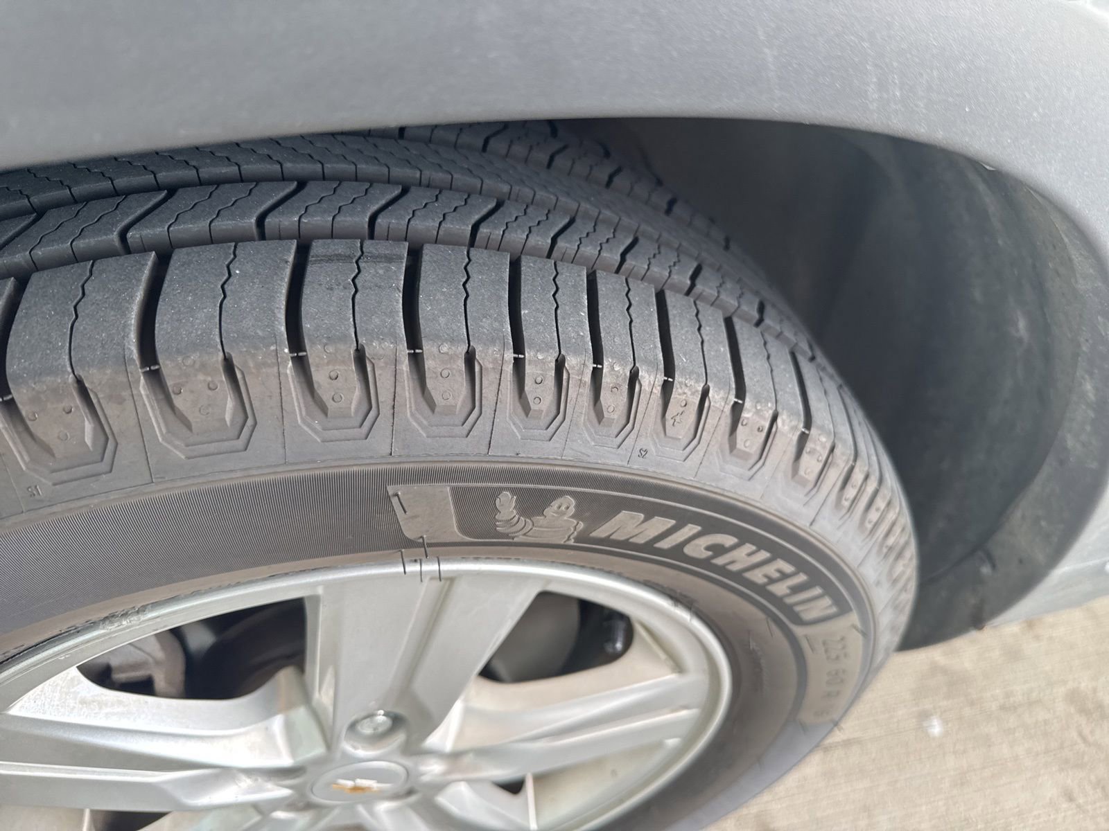 Used 2020 Chevrolet Trax LS w/ Tint and Cruise Package FWD image 3
