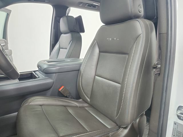 Used 2021 GMC Yukon XL Denali w/ Advanced Technology Package AWD/4WD image 20