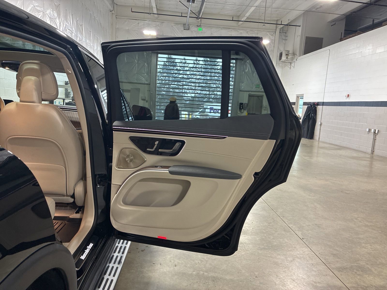 Used 2023 Mercedes-Benz EQS 450+ 4MATIC SUV image 29