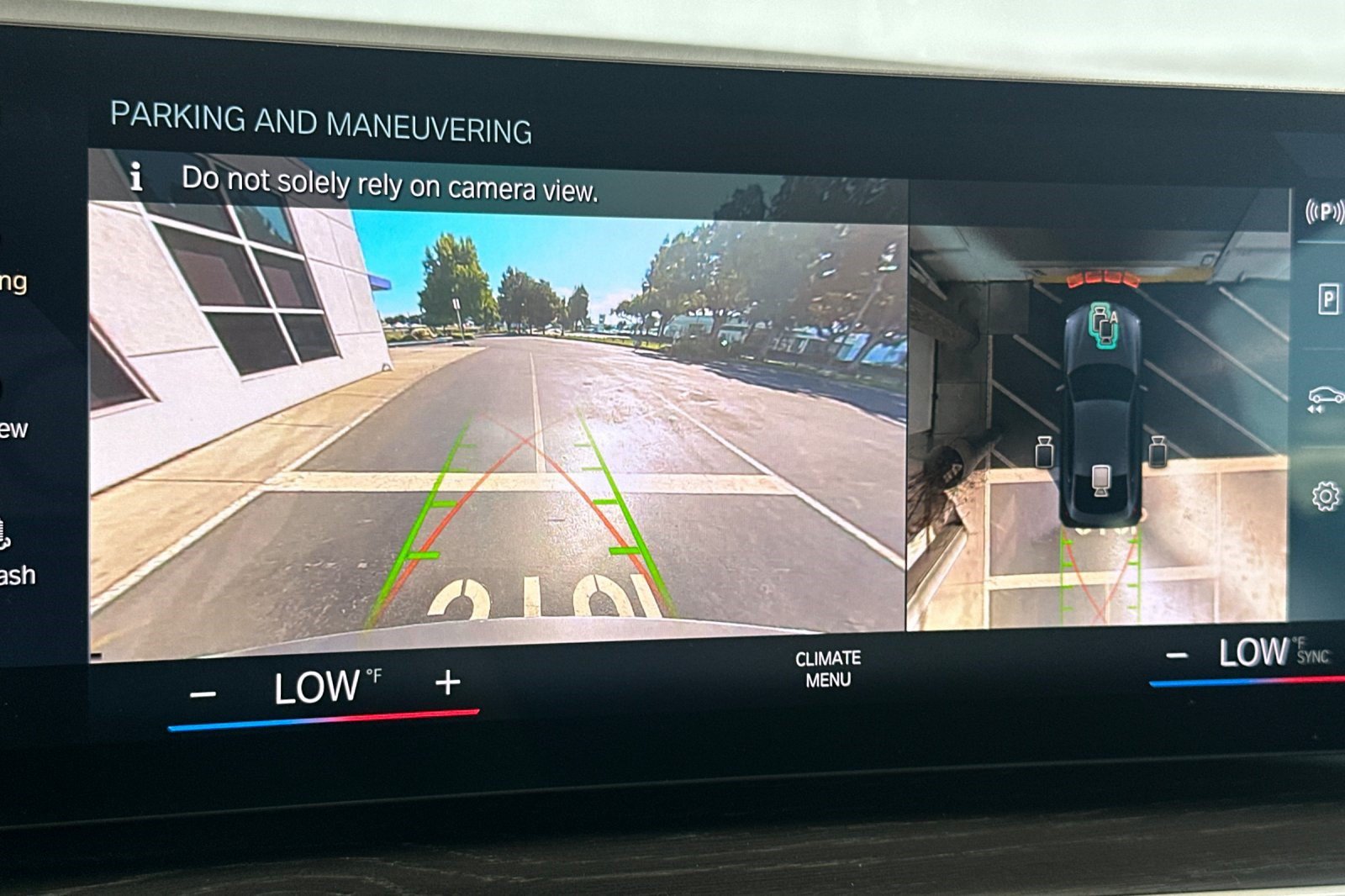 Certified 2023 BMW i4 eDrive40 w/ Premium Package RWD image 25