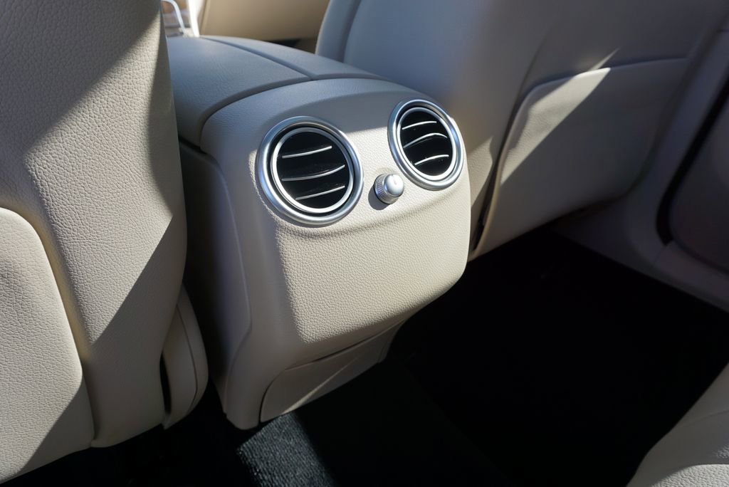 Used 2019 Mercedes-Benz GLC 300 image 43