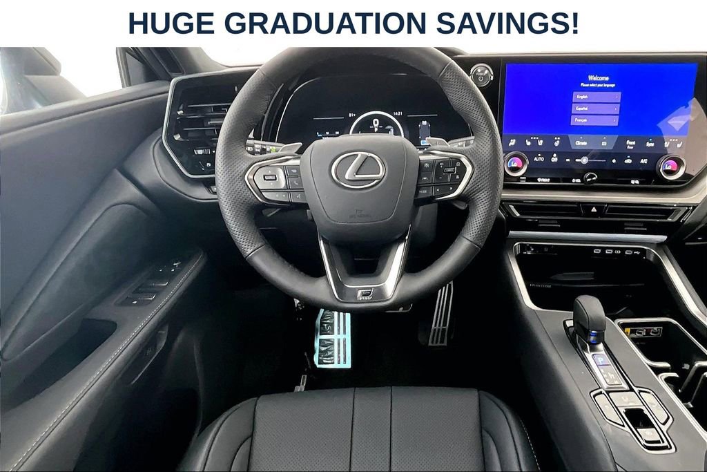 Used 2026 Lexus TX 500h AWD image 6