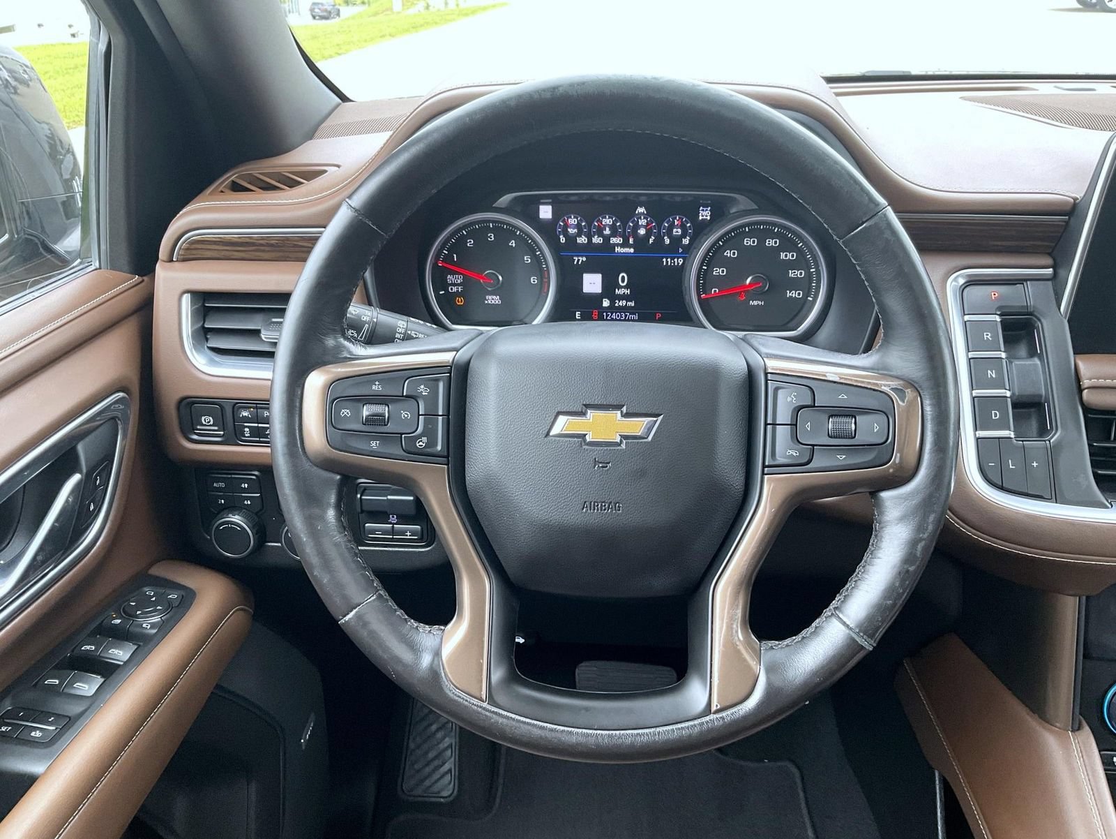 Used 2021 Chevrolet Tahoe High Country w/ Premium Package AWD/4WD image 13