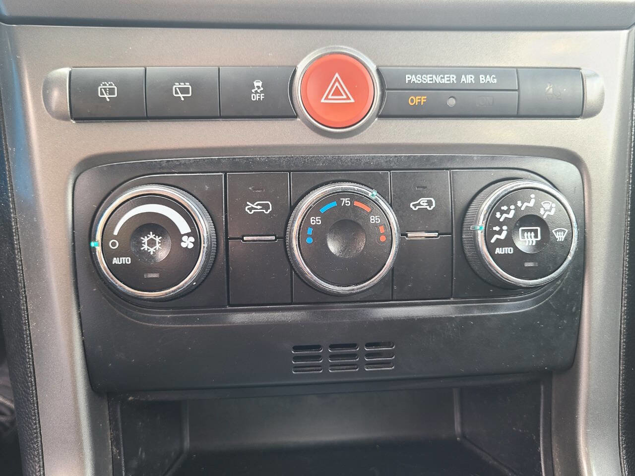 Used 2013 Chevrolet Captiva Sport LS image 31