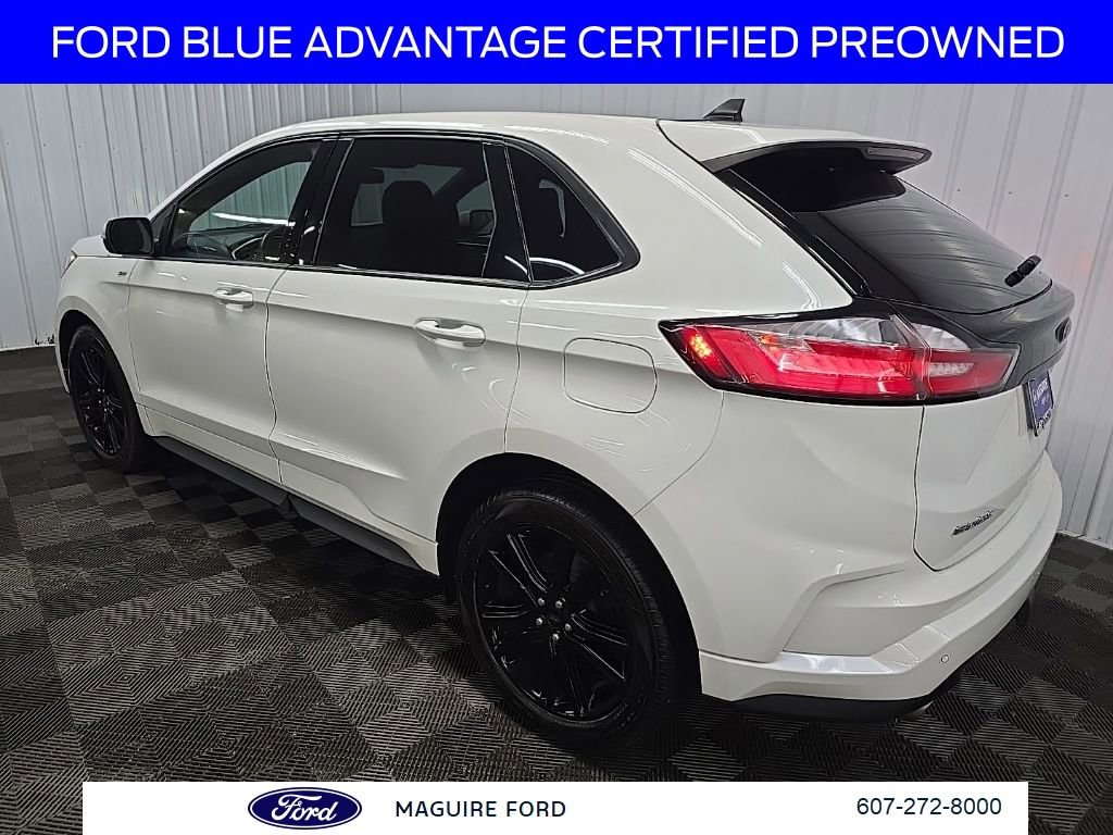 Certified 2020 Ford Edge ST-Line w/ Cold Weather Package image 12