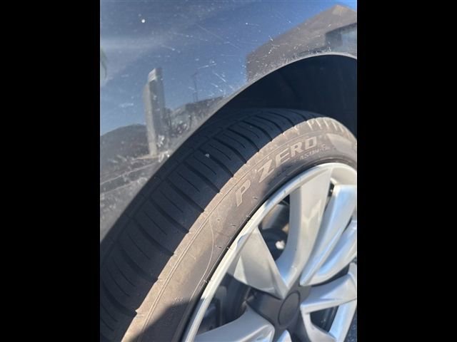 Used 2018 Tesla Model 3 Long Range image 9