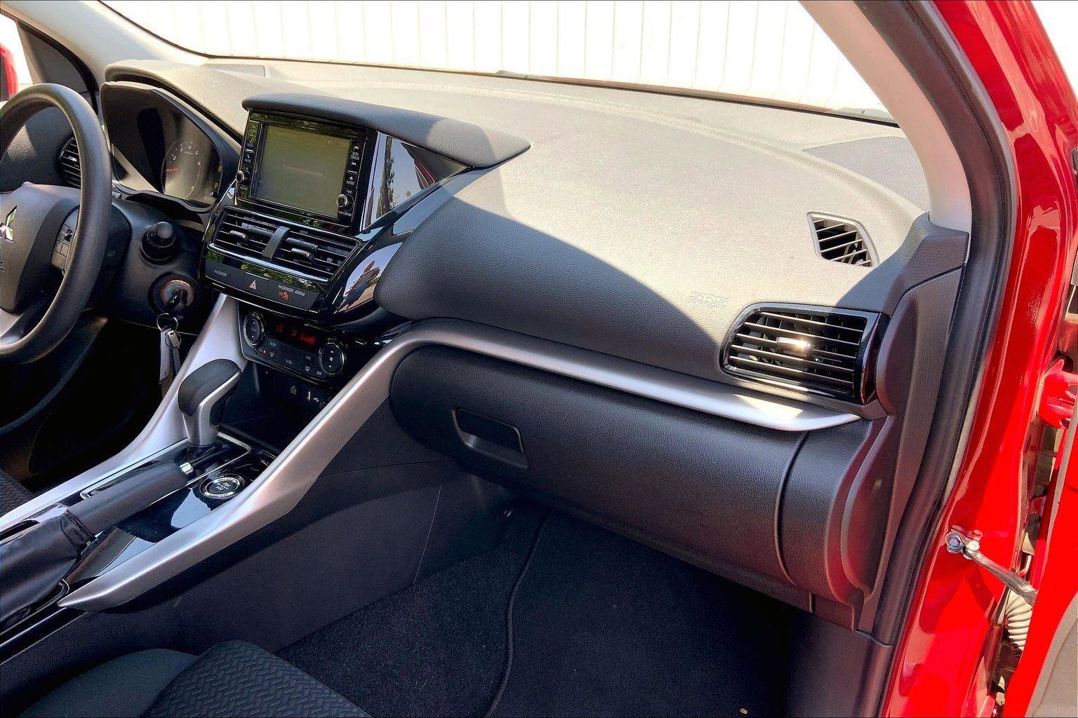 Used 2022 Mitsubishi Eclipse Cross ES AWD/4WD image 14