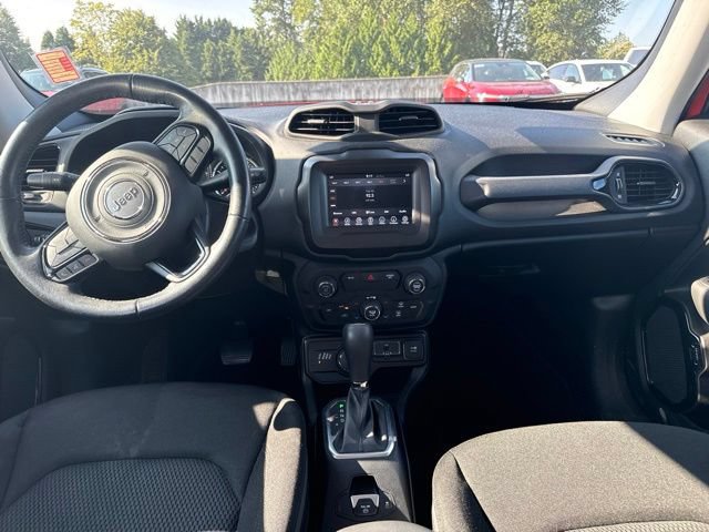 Used 2019 Jeep Renegade Altitude w/ Quick Order Package 2XM AWD/4WD image 13