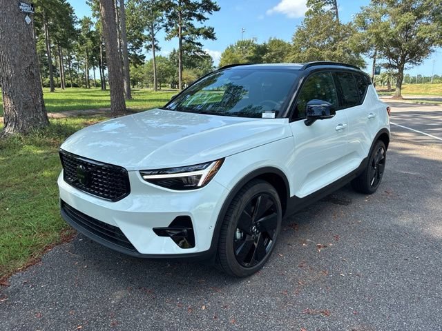 New 2026 Volvo XC40 B5 Ultra AWD/4WD image 1