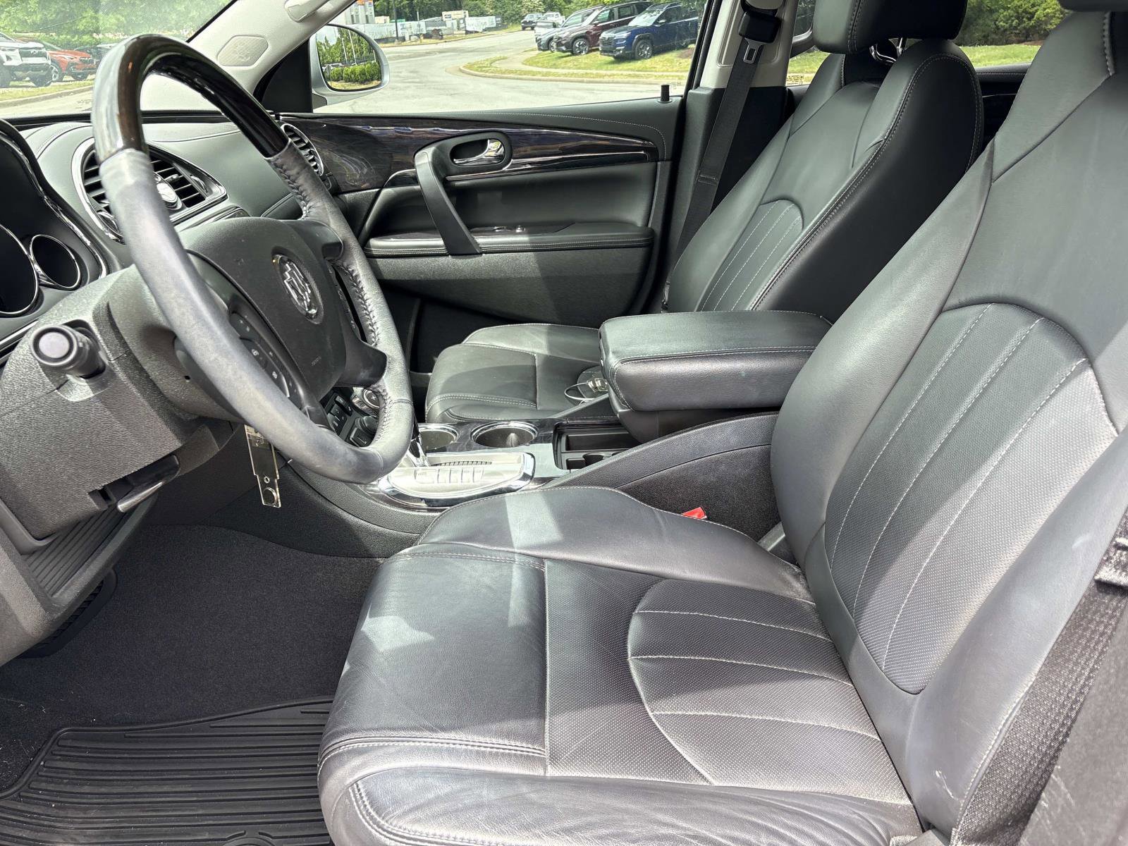 Used 2017 Buick Enclave Leather FWD image 15