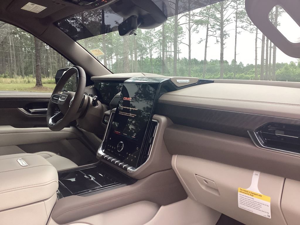 New 2026 GMC Yukon XL Denali w/ Denali Reserve Package RWD image 24