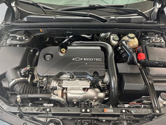 Used 2017 Chevrolet Malibu LT image 12