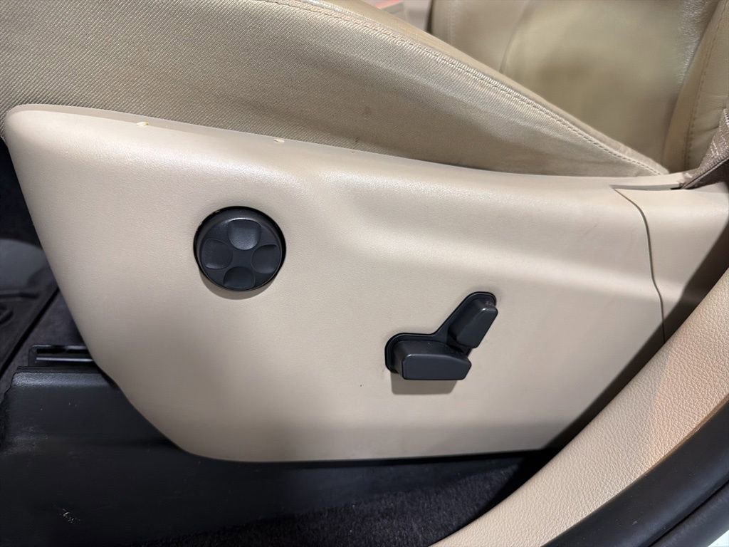 Used 2018 Jeep Grand Cherokee Limited image 23