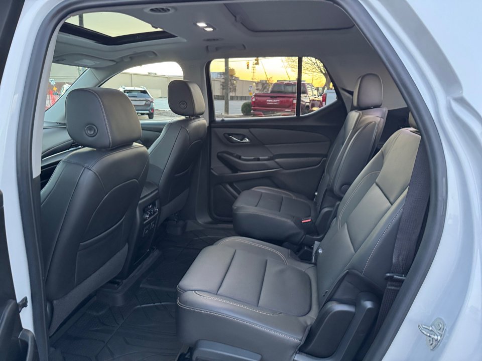 Used 2020 Chevrolet Traverse Premier w/ LPO, Floor Liner Package image 34