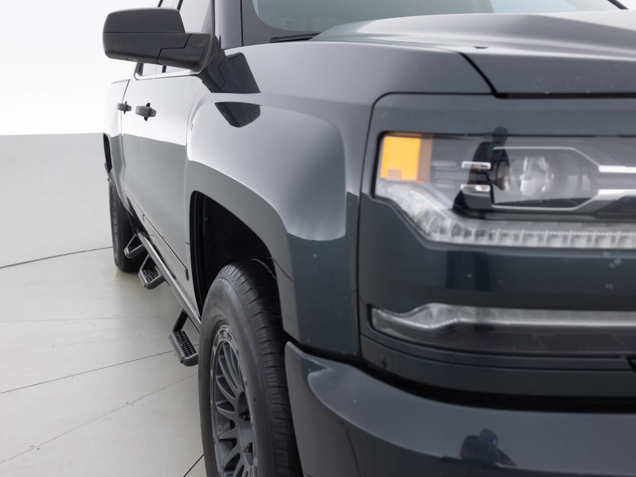 Used 2017 Chevrolet Silverado 1500 LTZ Z71 w/ LTZ Plus Package image 11