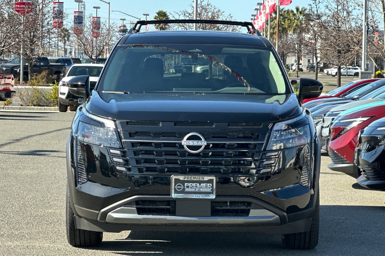 New 2026 Nissan Pathfinder SL image 6