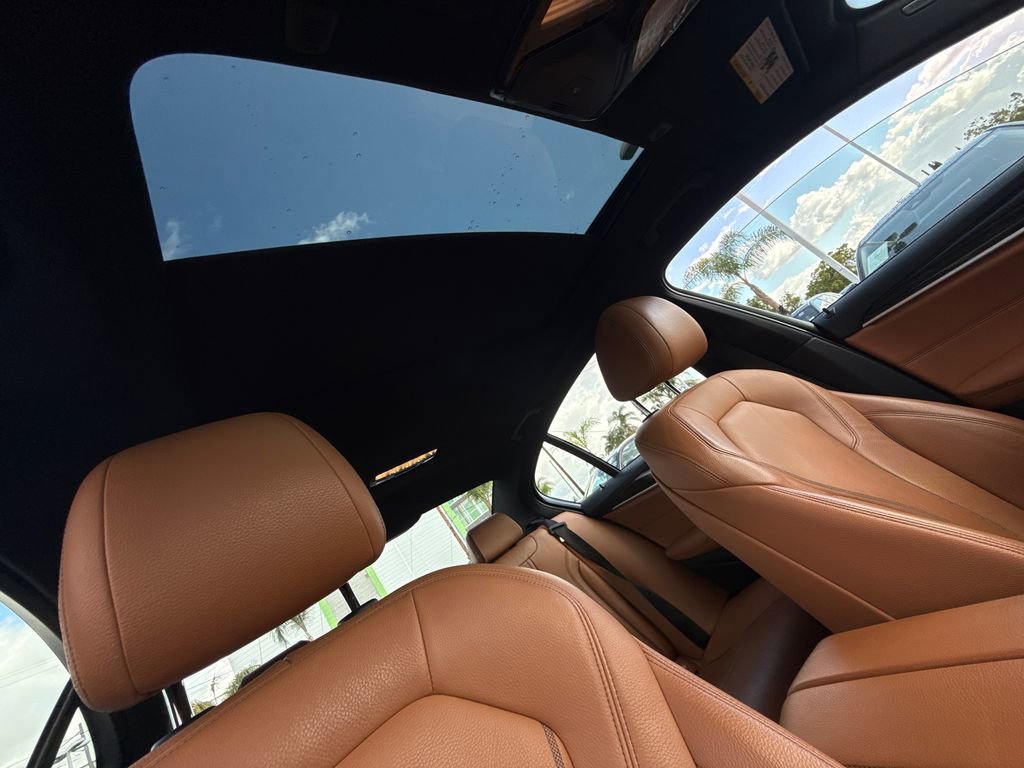 Used 2021 BMW 540i w/ M Sport Package RWD image 14