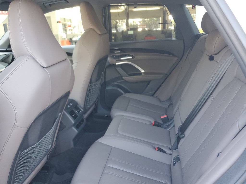Certified 2025 Audi Q5 Premium w/ Premium Plus AWD/4WD image 16
