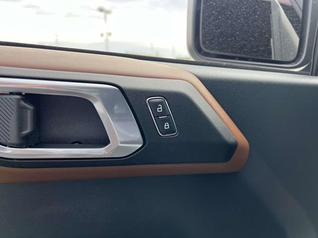 Certified 2024 Ford Bronco Outer Banks w/ Sasquatch Package image 13
