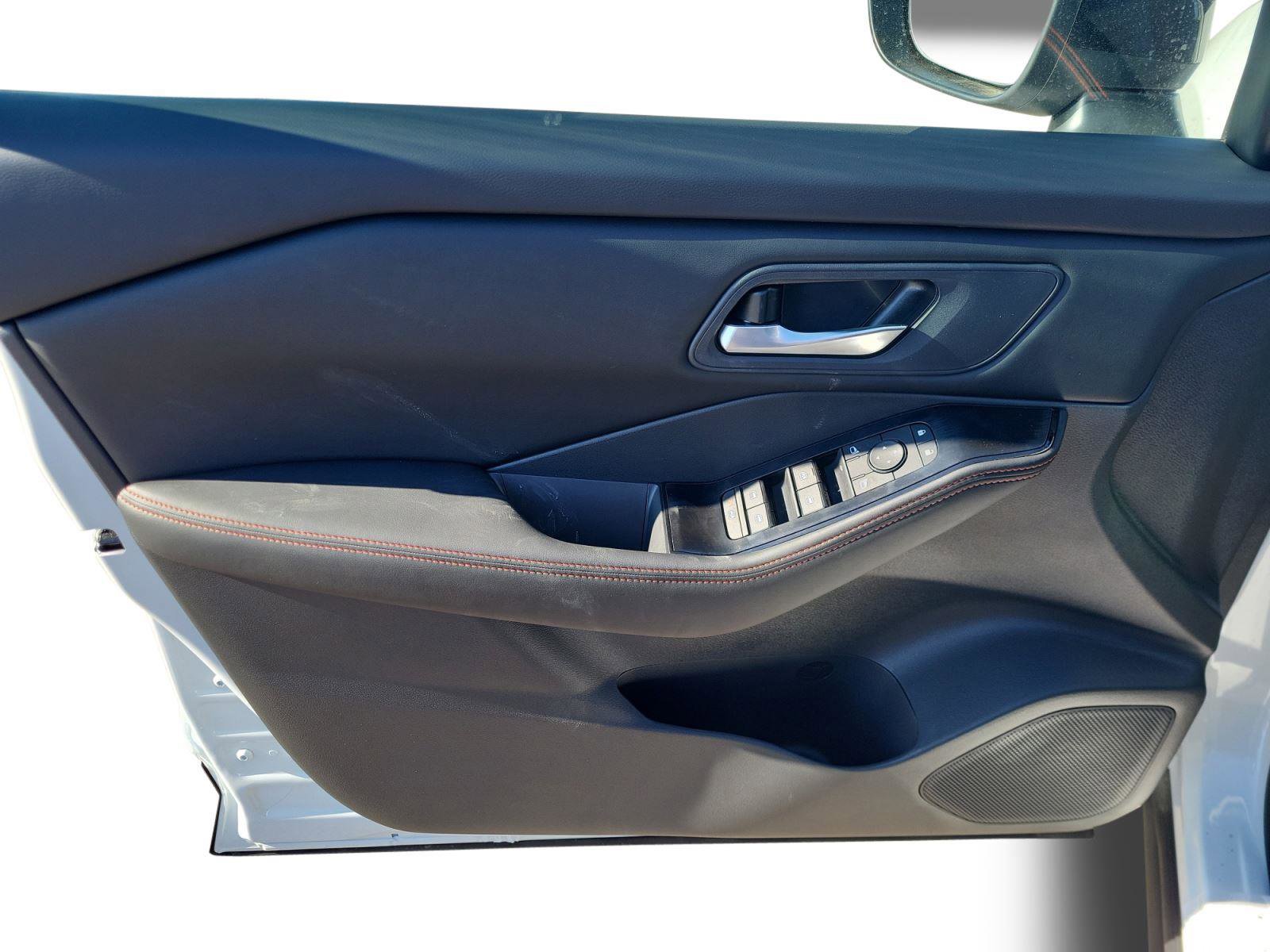 New 2026 Nissan Rogue SV AWD/4WD image 9