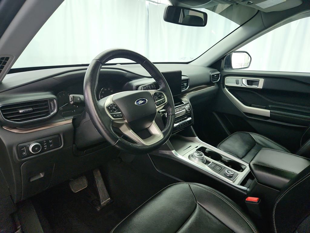 Used 2021 Ford Explorer Limited image 11