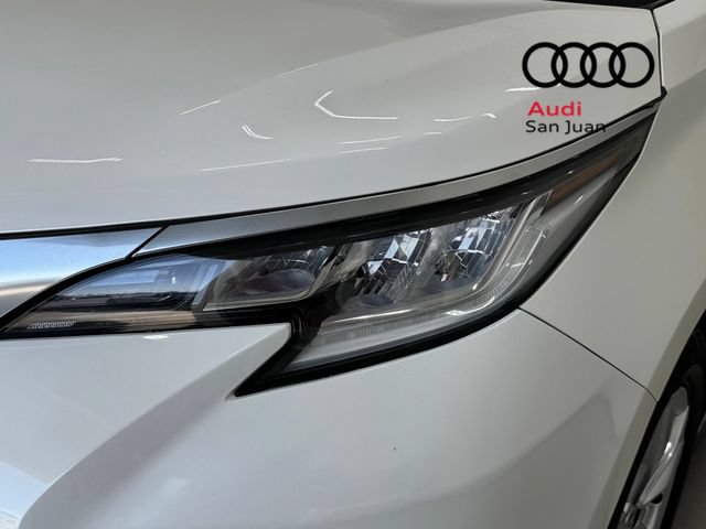 Used 2021 Toyota Sienna Limited FWD image 4