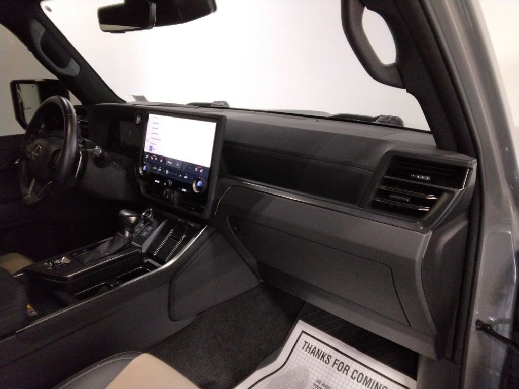 Used 2024 Lexus GX 550 image 50