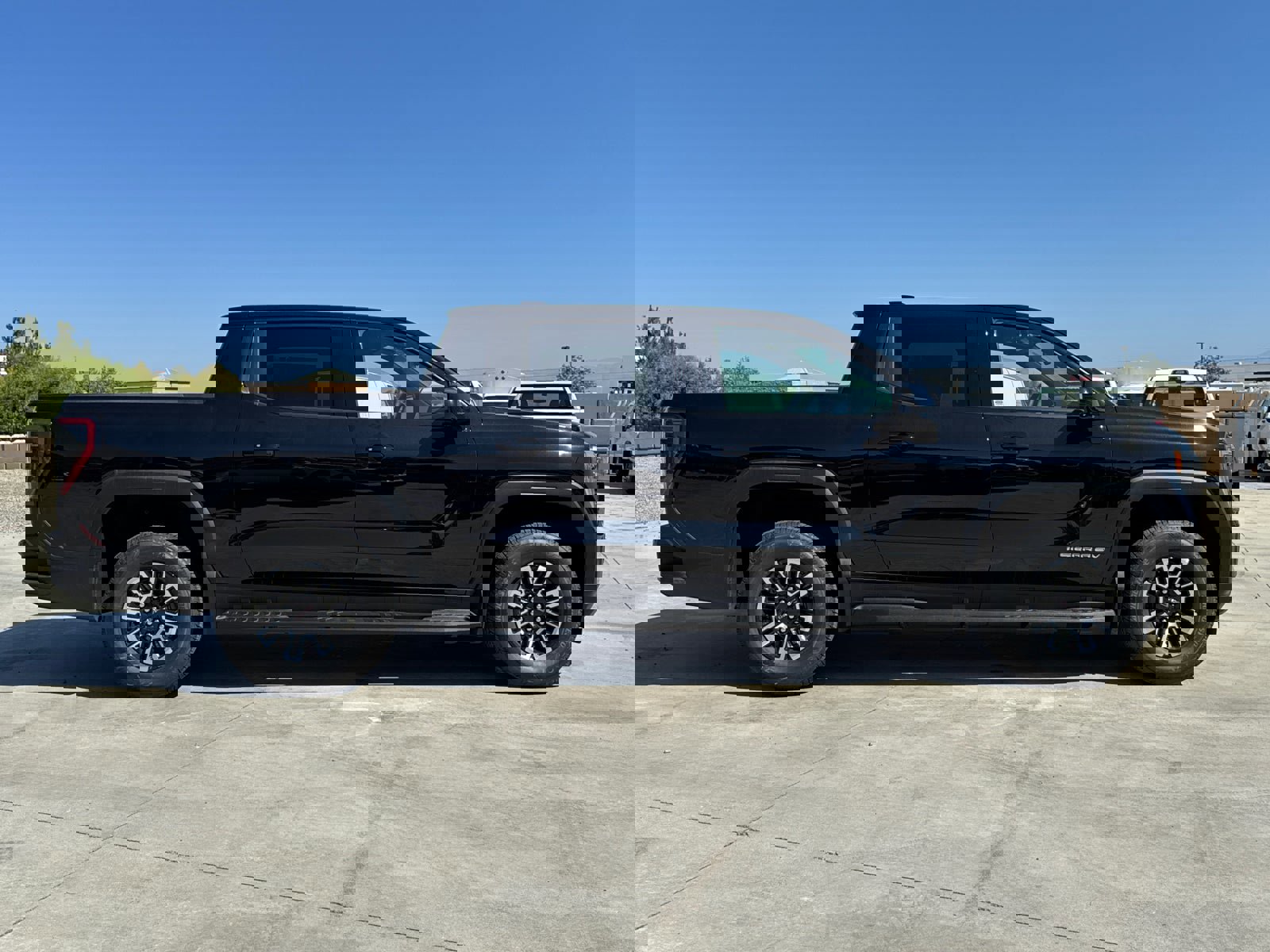 Used 2026 GMC Sierra EV Elevation image 7