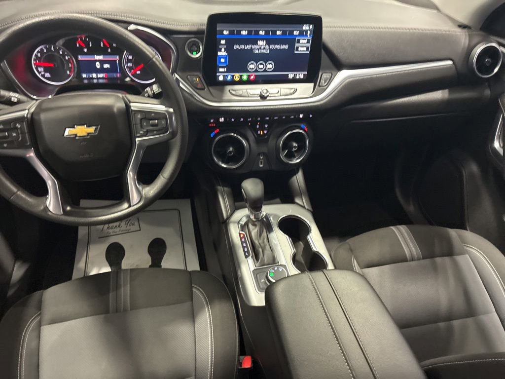 Used 2025 Chevrolet Blazer LT AWD/4WD image 37
