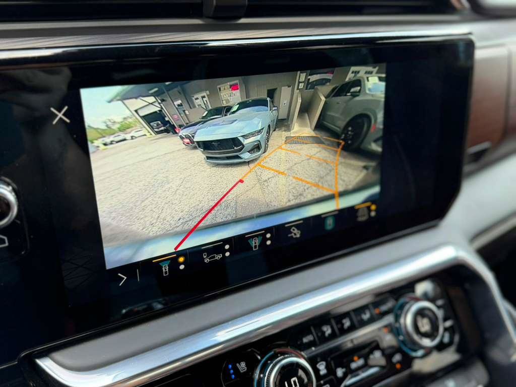 Used 2023 GMC Sierra 1500 Denali Ultimate AWD/4WD image 13
