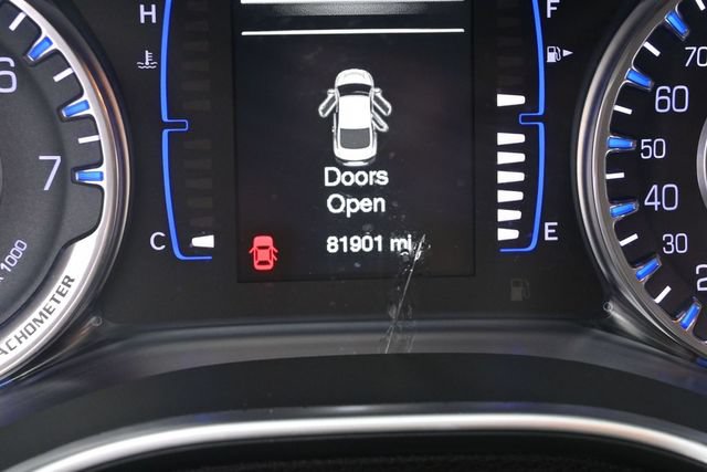 Used 2016 Chrysler 200 Limited w/ Convenience Group FWD image 31
