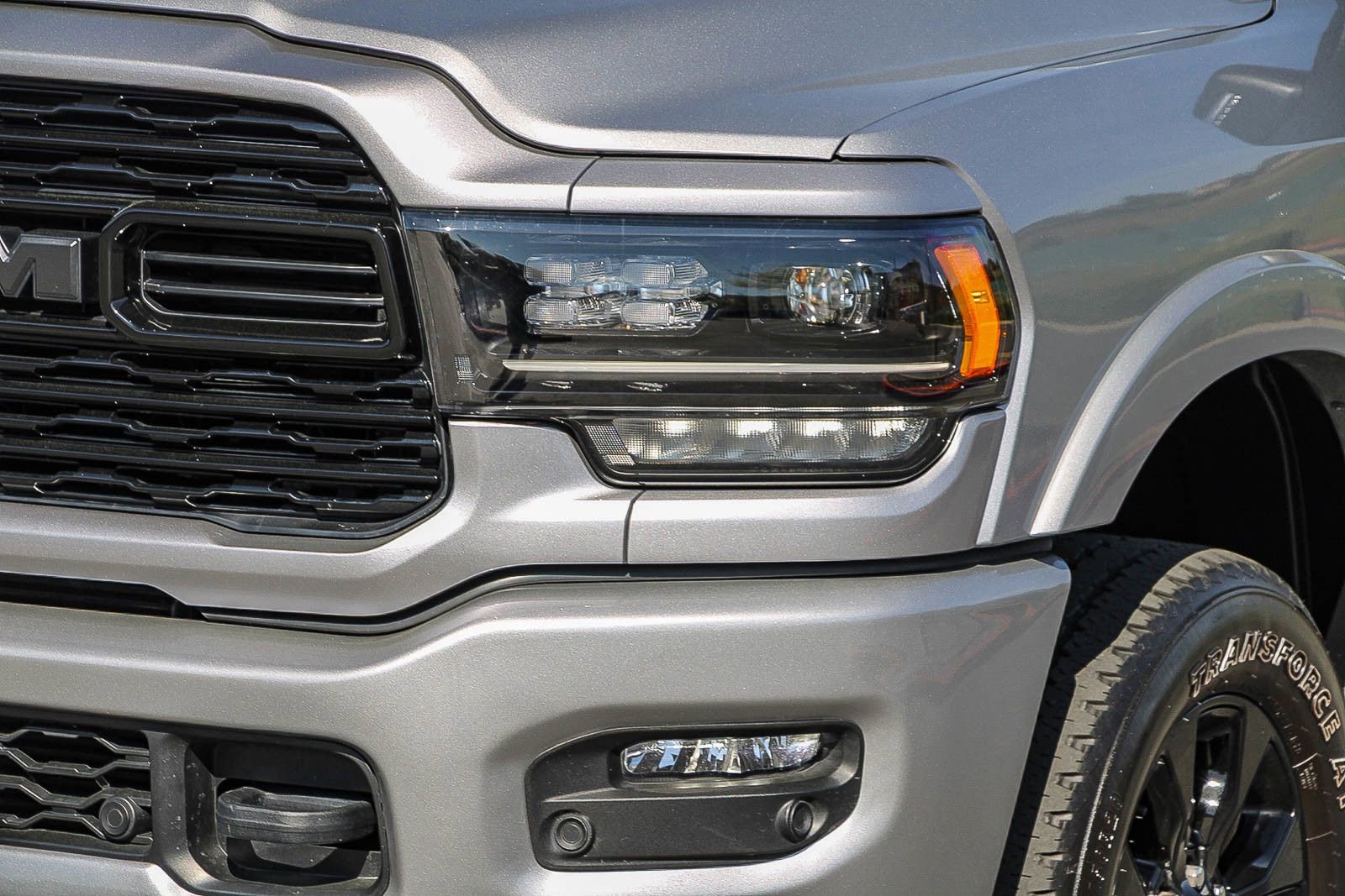 Used 2024 RAM 3500 Limited image 8
