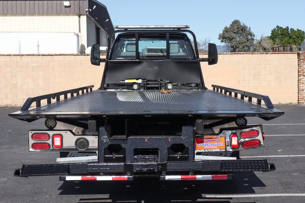 Used 2023 Ford F650 2WD Regular Cab Super Duty image 13