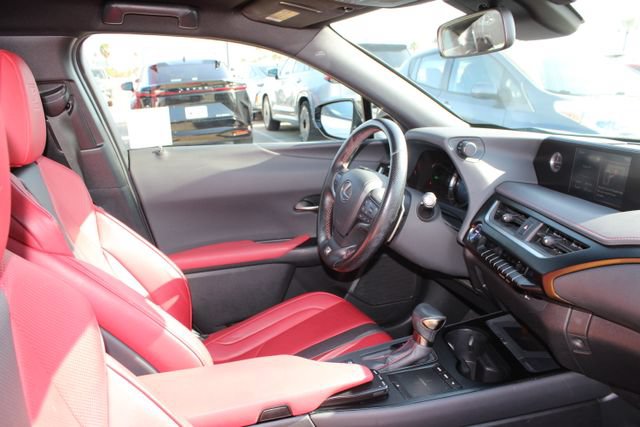 Used 2021 Lexus UX 250h F Sport AWD/4WD image 5