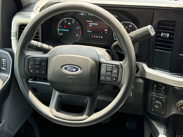 Used 2025 Ford F250 XLT w/ FX4 Off-Road Package AWD/4WD image 13