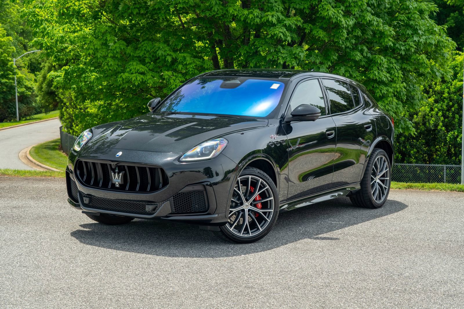 New 2025 Maserati Grecale Trofeo image 1