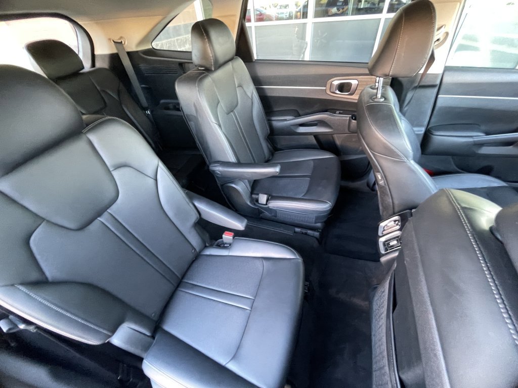 Used 2021 Kia Sorento EX image 26