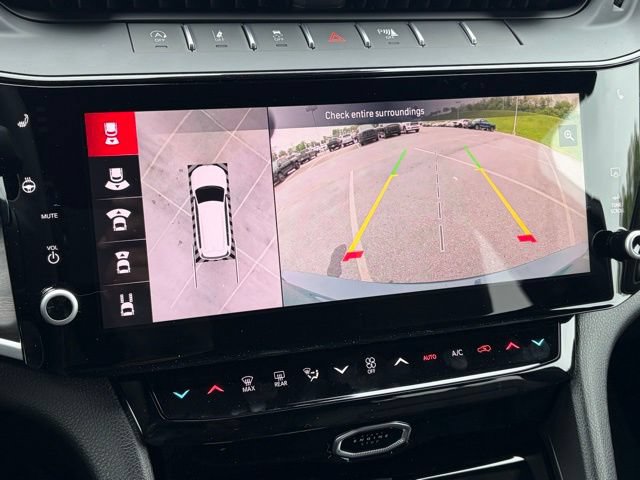 New 2026 Jeep Grand Cherokee L Limited w/ Luxury Tech Group II AWD/4WD image 23