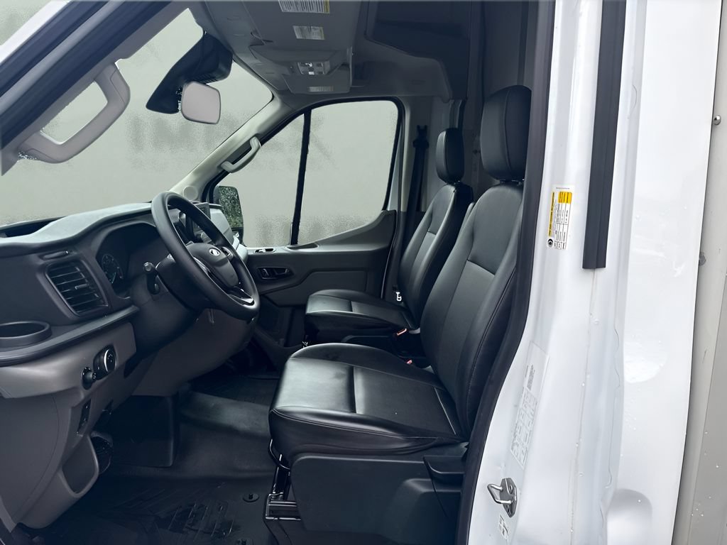 Used 2023 Ford Transit 350 RWD image 5